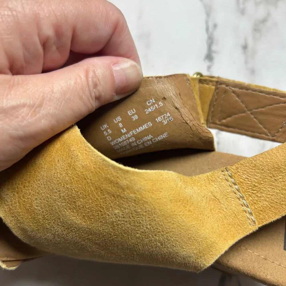 Clarks Cushion Soft Mustard Yellow Suede Cork Wedge Sandals Womens 8 26108749